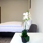 Bed & Breakfast Vecsési Rendezvényközpont és Panzió 3*