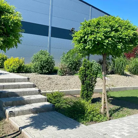 B&B Vecsesi Rendezvenykoezpont Es Panzio 3*