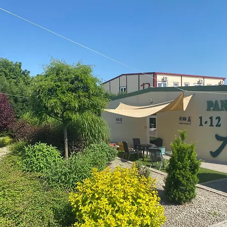 Vecsési Rendezvényközpont és Panzió Bed & Breakfast 3*