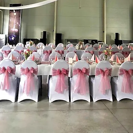 Vecsési Rendezvényközpont és Panzió 3* Vecsés