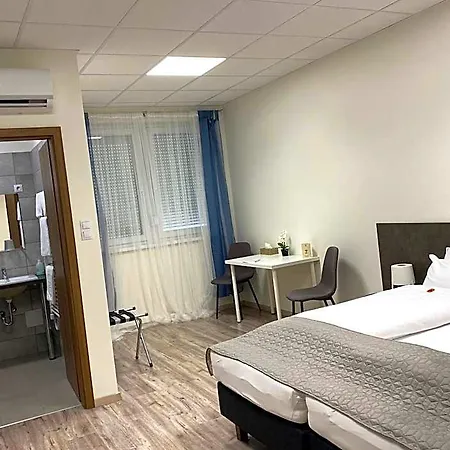 Vecsési Rendezvényközpont és Panzió Panzió 3*