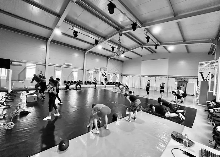 Nocleg ze śniadaniem Vecsesi Rendezvenykoezpont Es Panzio