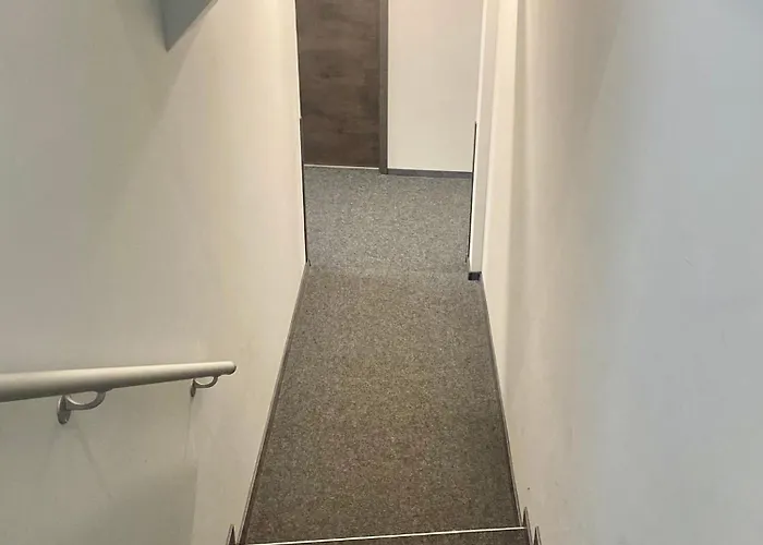 Vecsesi Rendezvenykoezpont Es Panzio Nocleg ze śniadaniem 3*