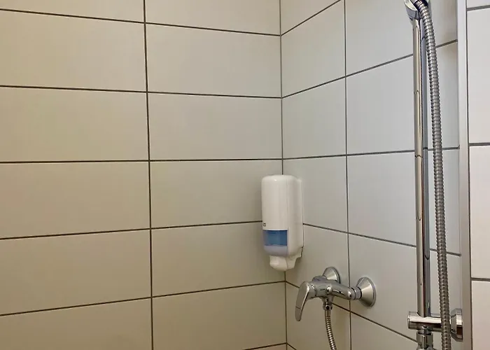 Nocleg ze śniadaniem Vecsesi Rendezvenykoezpont Es Panzio