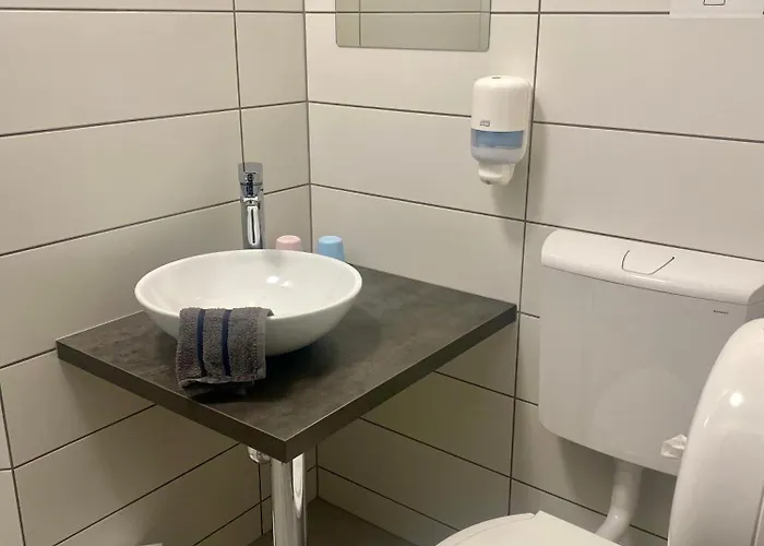 Nocleg ze śniadaniem Vecsesi Rendezvenykoezpont Es Panzio 3*